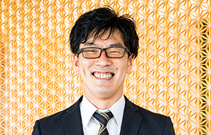 板倉 康典