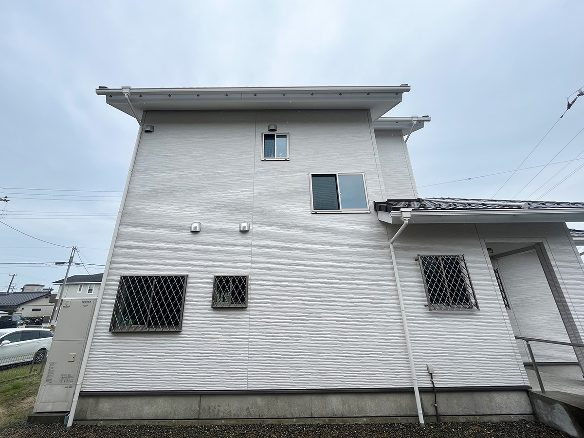 【外壁クリーニング後】まるで塗装したばかりのようにキレイに戻ります