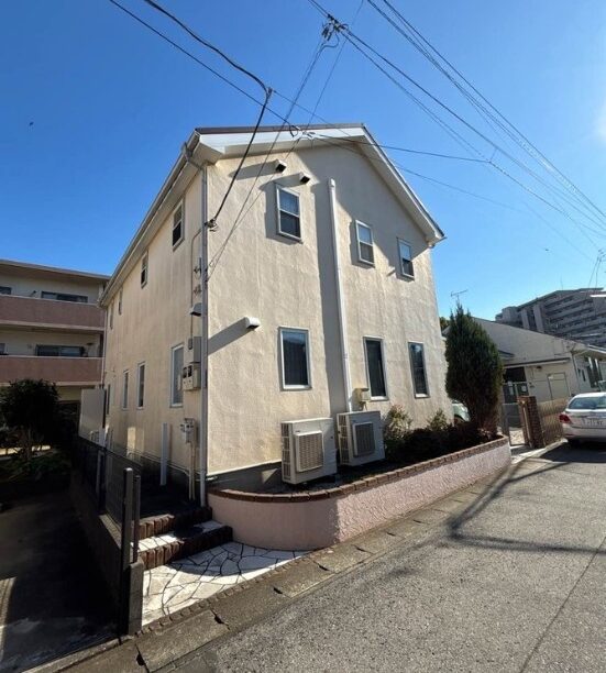 外壁改修＋トイレ交換＋子ども部屋増設リフォームの施工事例