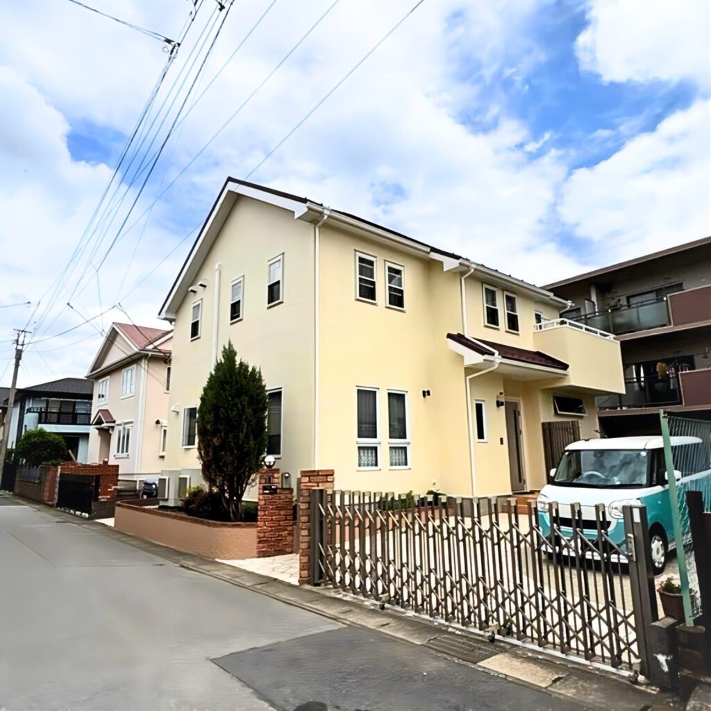 外壁改修＋トイレ交換＋子ども部屋増設リフォームの施工事例
